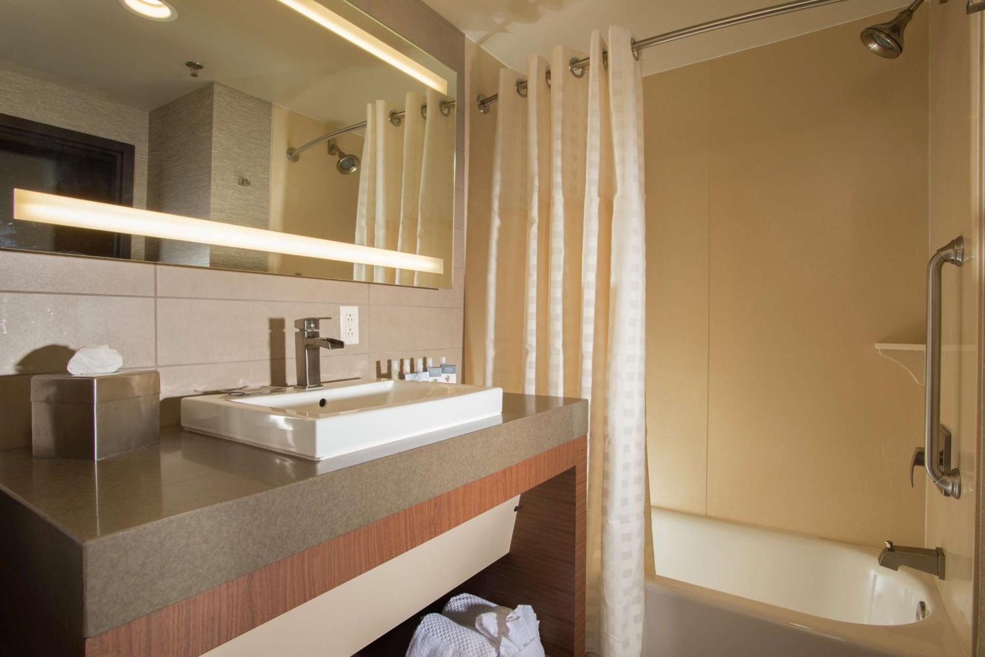 The Broadway Columbia - A Doubletree By Hilton Hotel Exteriér fotografie